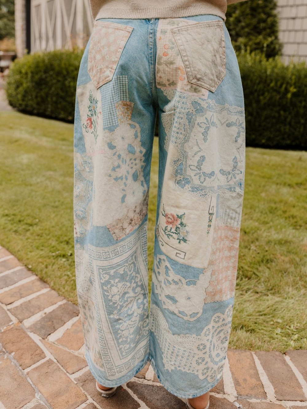Free People We the Free Illusion Patchwork Barrel Jeans Size 29 NWOT - Picture 4 of 10